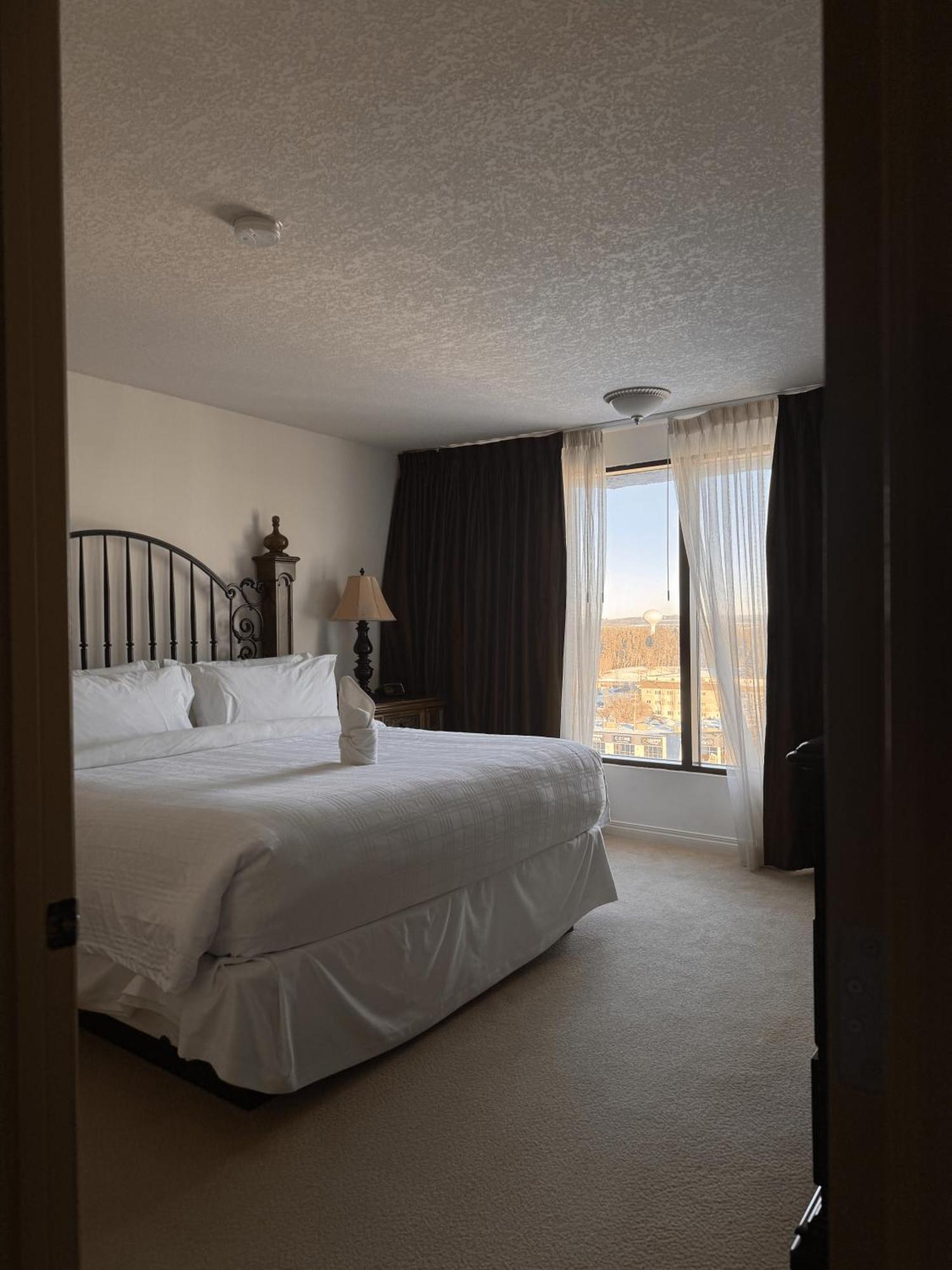 Red Deer Resort & Casino Exterior foto